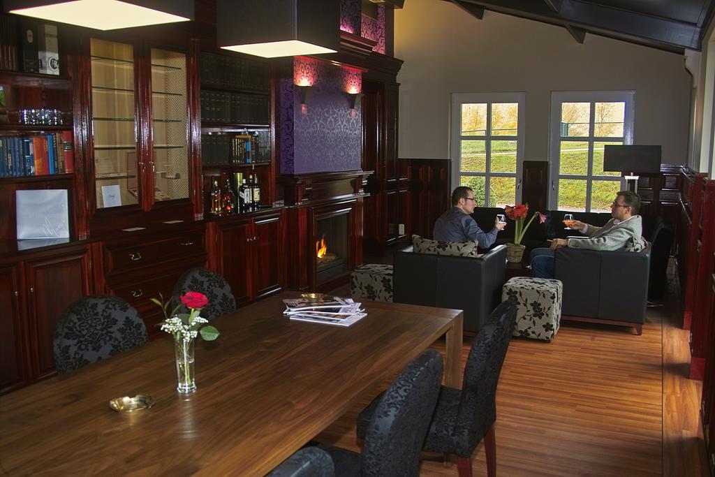 Готель Restaurant Oolderhof Bv Рурмонд Екстер'єр фото